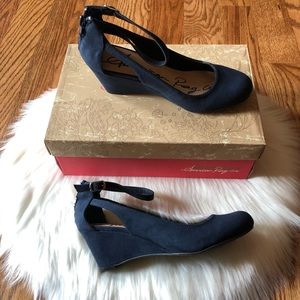 American Rag Navy Blue Miley Chop Out Wedges 7M